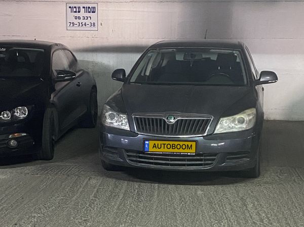 Skoda Octavia 2nd hand, 2011, private hand