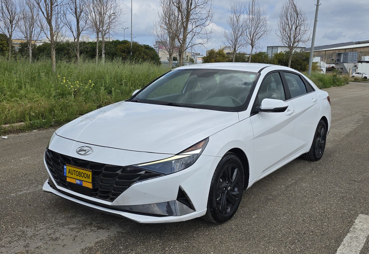 Hyundai Elantra с пробегом, 2023, частная