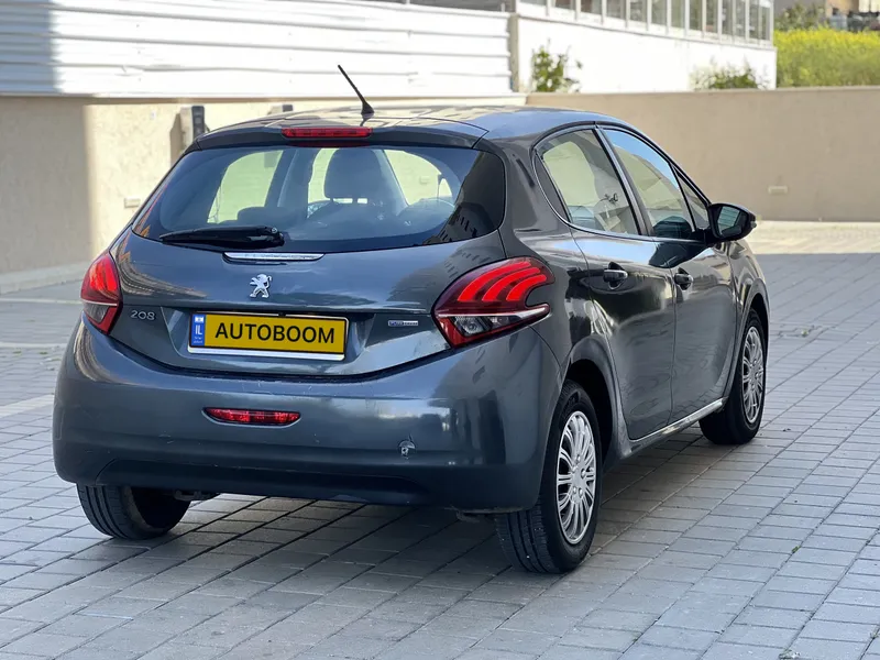 Peugeot 208 2nd hand, 2017, private hand
