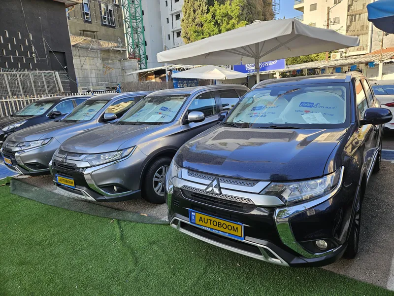 Mitsubishi Outlander с пробегом, 2020