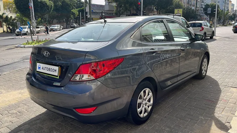 Hyundai i25 2ème main, 2013