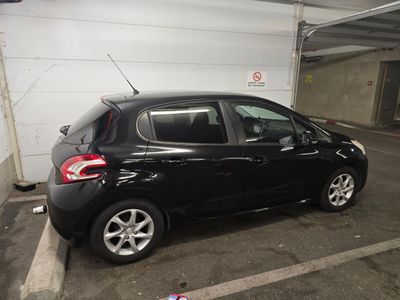 Peugeot 208 2ème main, 2015, main privée