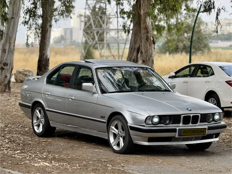 ב.מ.וו סדרה 5 יד 2 רכב, 1993, פרטי