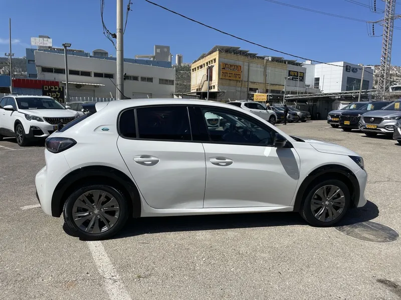 Peugeot 208 2ème main, 2022, main privée