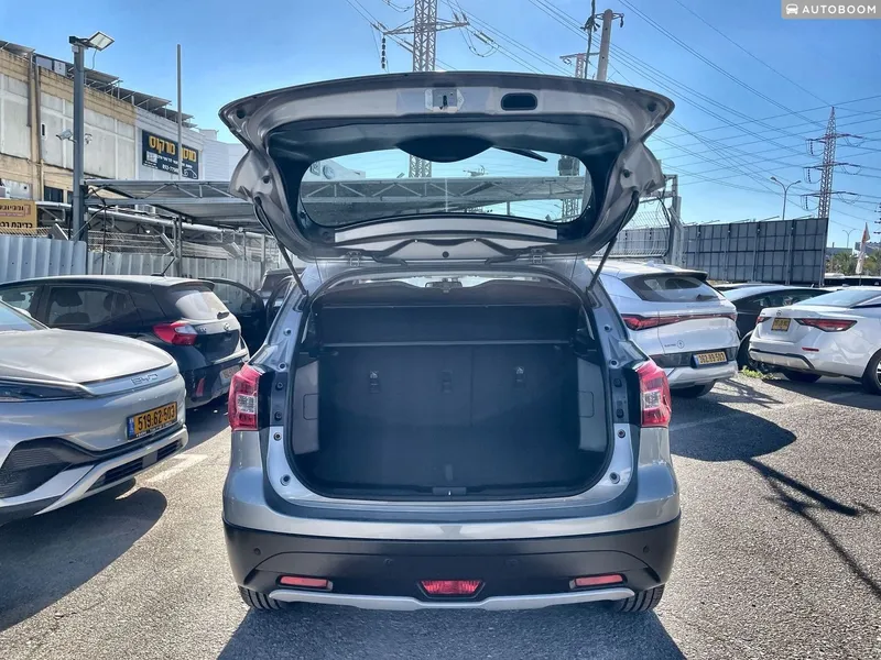 Suzuki Crossover SX4 2ème main, 2022, privée
