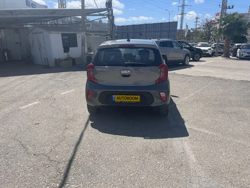 Kia Picanto 2nd hand, 2021, private hand