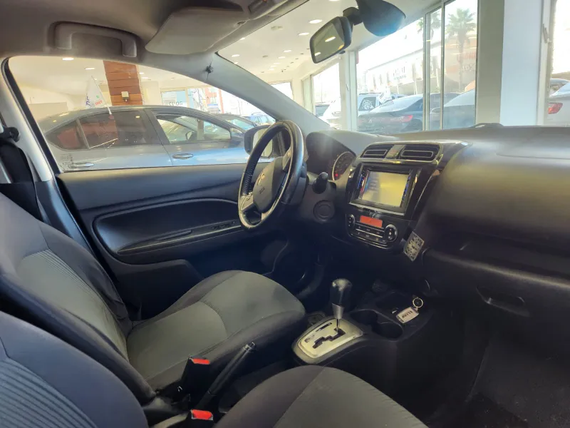 Mitsubishi Attrage 2ème main, 2015, main privée