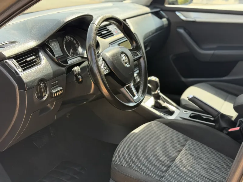Skoda Octavia 2nd hand, 2016, private