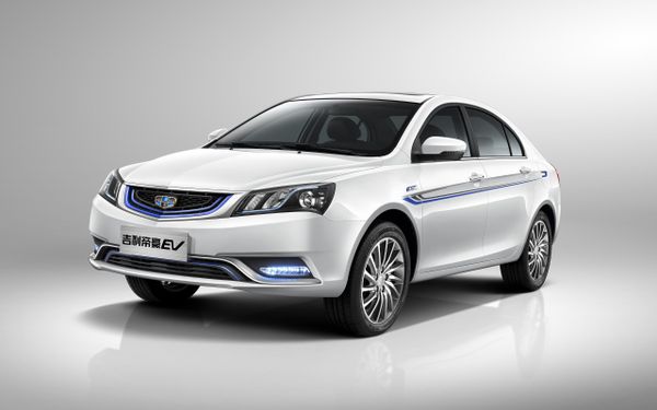 جيلي Emgrand EV 2015. الهيكل، المظهر الخارجي. سيدان, 1 الجيل
