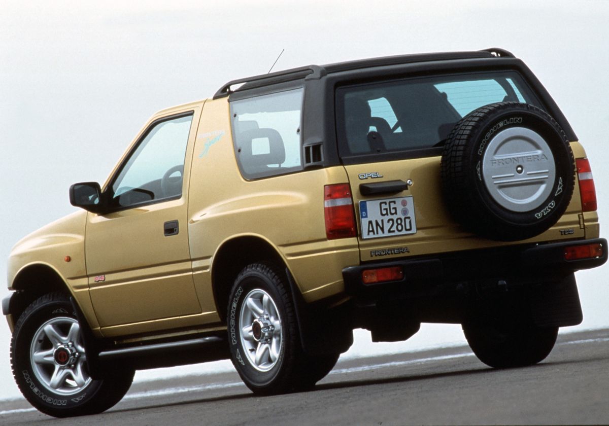 אופל פרונטרה 1991. מרכב, צורה. רכב שטח 3 דלתות, 1 דור