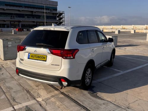 Mitsubishi Outlander 2nd hand, 2017, private hand