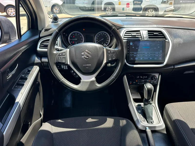 סוזוקי קרוסאובר SX4 יד 2 רכב, 2022, פרטי