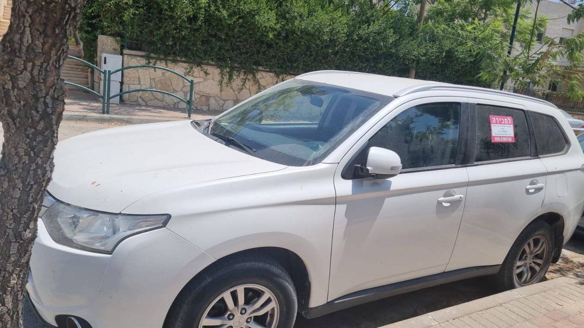 Mitsubishi Outlander 2ème main, 2014, main privée