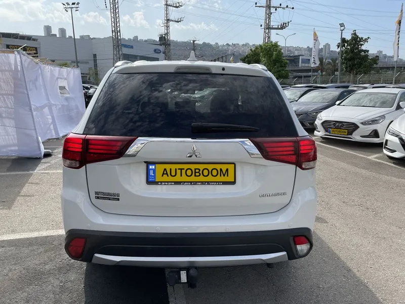 Mitsubishi Outlander 2nd hand, 2018, private hand