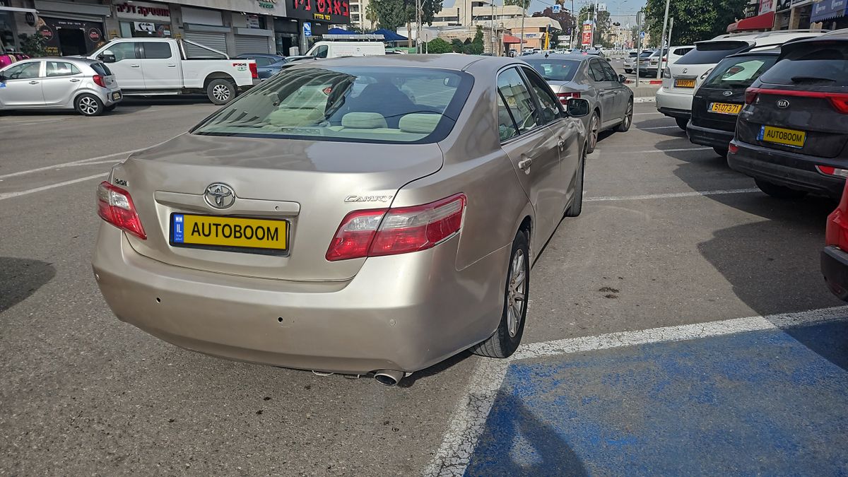 Toyota Camry с пробегом, 2007, частная рука