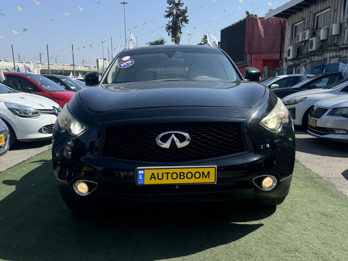 אינפיניטי QX70 יד 2 רכב, 2018, פרטי