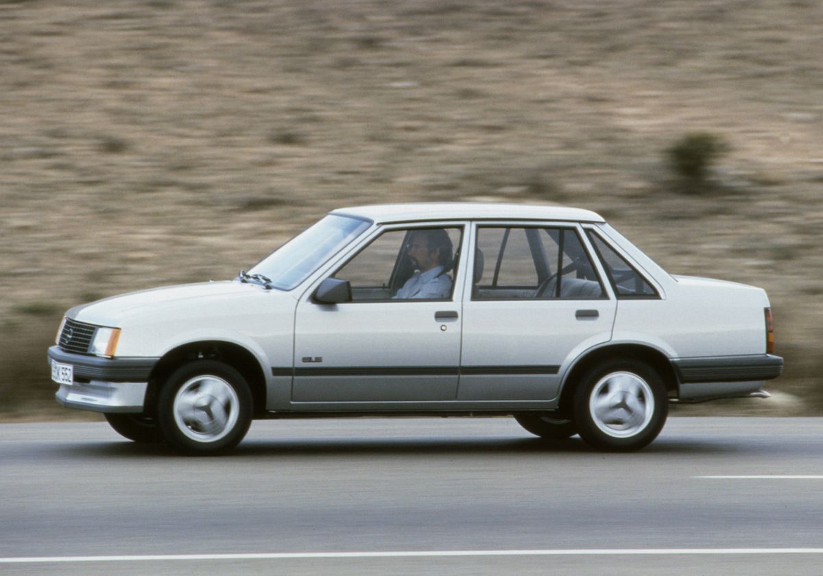 Opel Corsa 1982. Carrosserie, extérieur. Berline, 1 génération