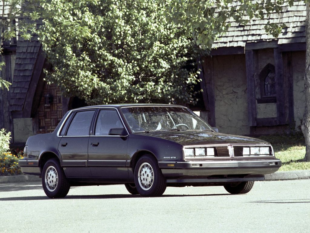 Pontiac 6000 1982. Carrosserie, extérieur. Berline, 1 génération