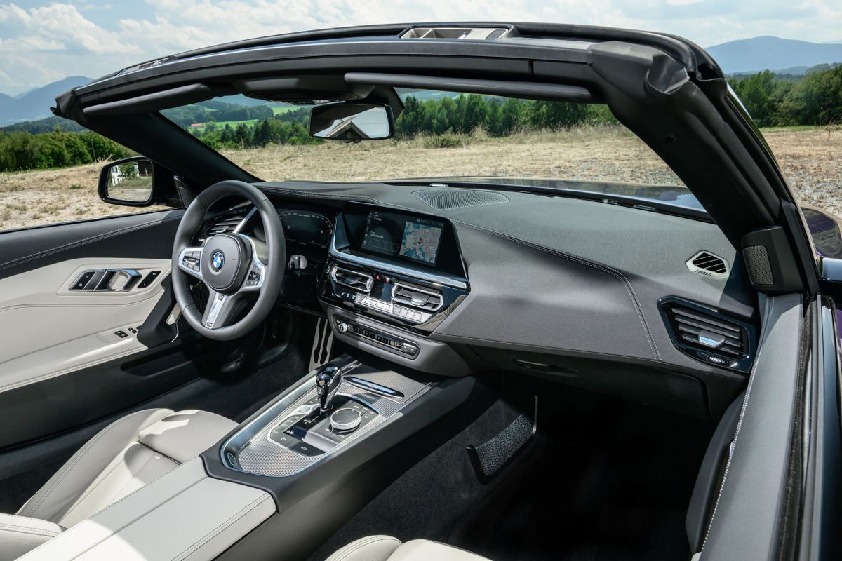 BMW Z4 2022. Siéges avants. Roadster, 3 génération, restyling 1