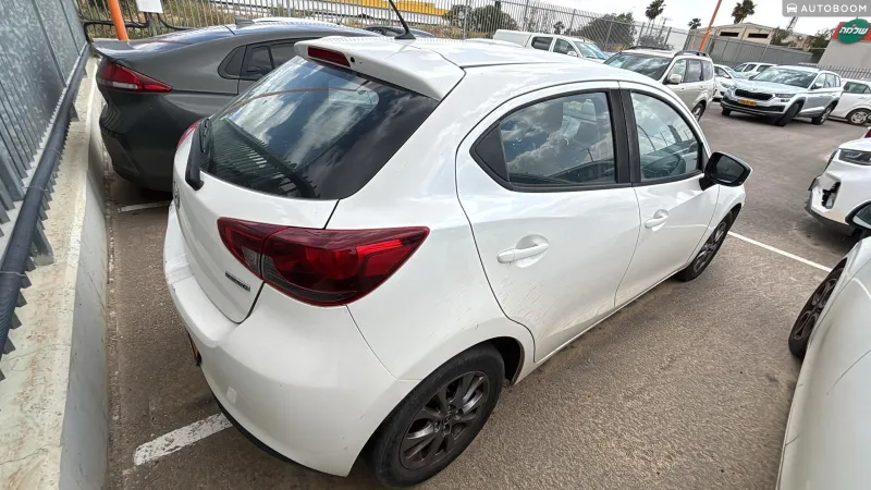 Mazda 2 с пробегом, 2022