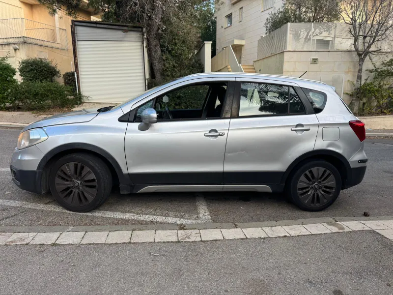 Suzuki SX4 с пробегом, 2015, частная рука