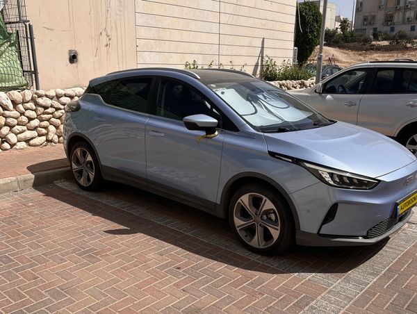 גיאומטרי C יד 2 רכב, 2023, פרטי