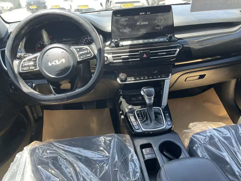 Kia Seltos 2nd hand, 2022, private hand