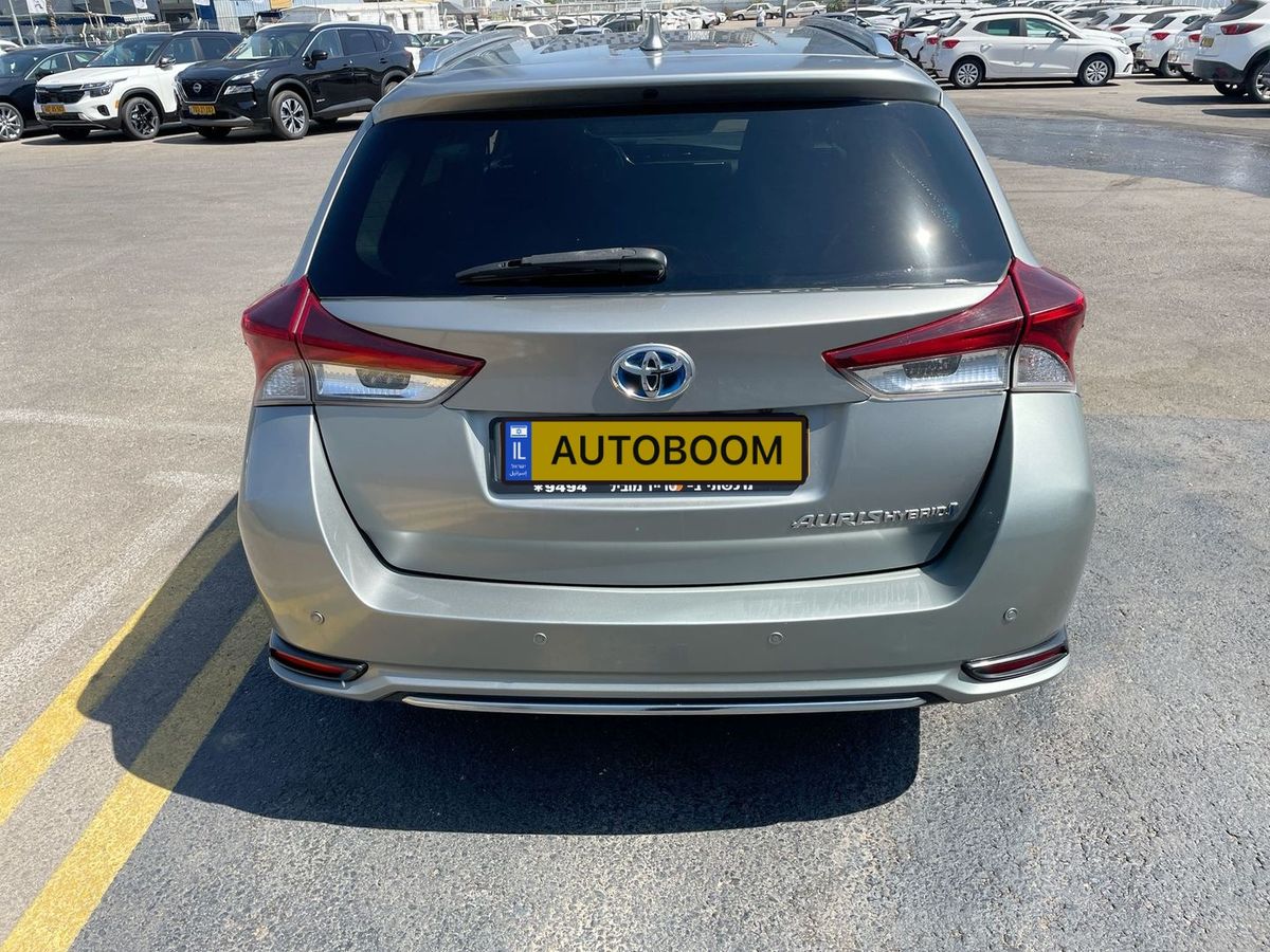 Toyota Auris 2nd hand, 2017, private hand