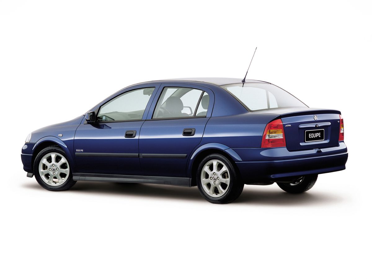 Holden Astra 1999. Carrosserie, extérieur. Berline, 4 génération