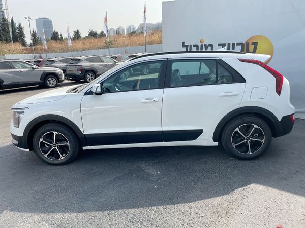 Kia Niro new car, 2025