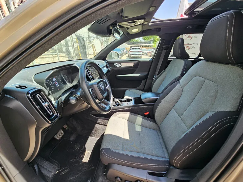 Volvo XC40 2nd hand, 2022, private