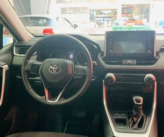 Toyota RAV4 2nd hand, 2021, private hand