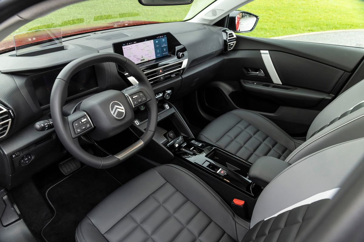 Citroen C4 2024. Передние сидения. Хэтчбек 5 дв., 3 поколение, рестайлинг