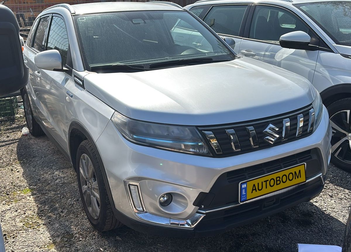 Suzuki Vitara 2nd hand, 2022, private