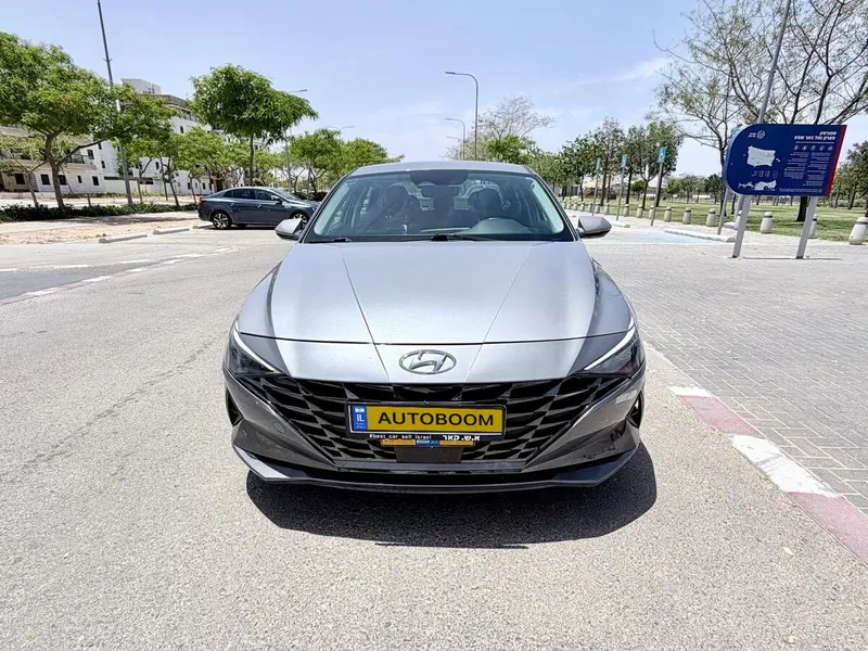 Hyundai Elantra 2ème main, 2022