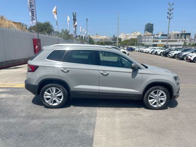 סקודה קארוק יד 2 רכב, 2021, פרטי