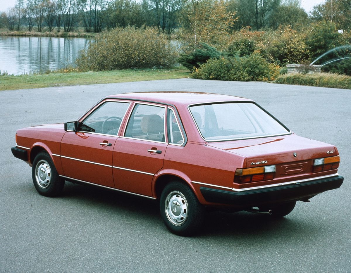 Audi 80 1978. Carrosserie, extérieur. Berline, 2 génération
