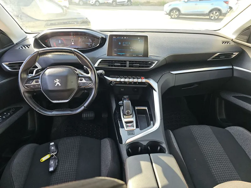 Peugeot 5008 с пробегом, 2020