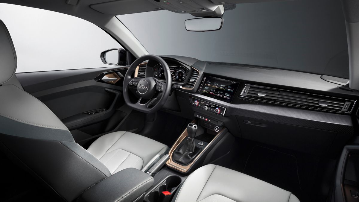 Audi A1 2018. Siéges avants. Mini 5-portes, 2 génération
