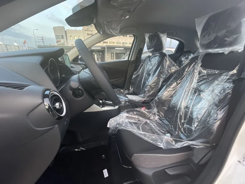 Mazda 2 nouvelle voiture, 2025