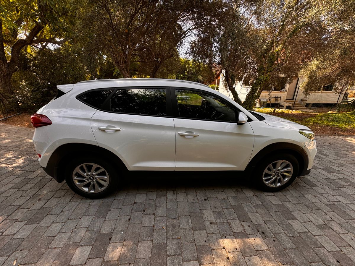 Hyundai Tucson 2nd hand, 2016, private hand