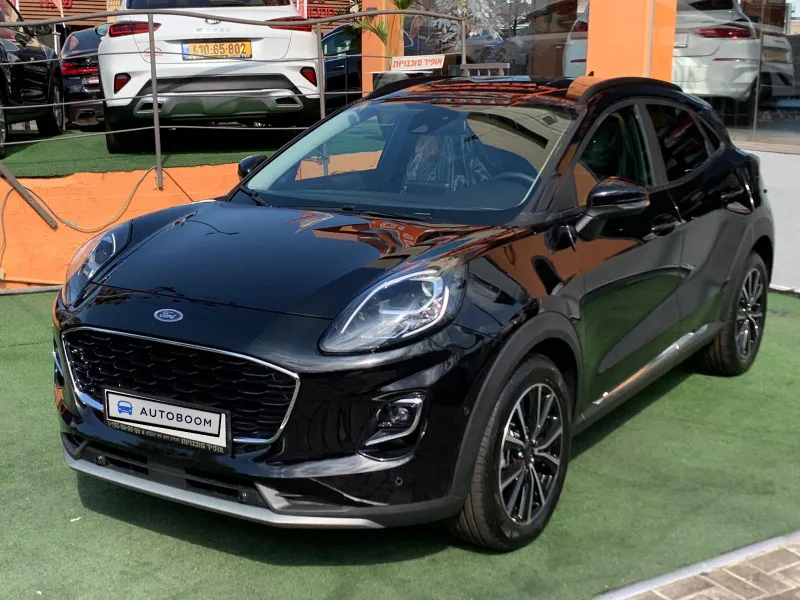 Ford Puma new car, 2021