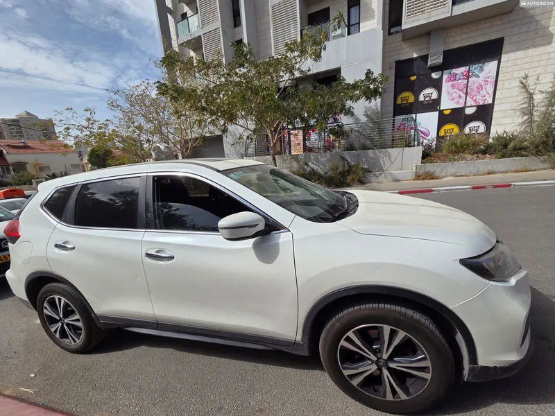 Nissan X-Trail 2nd hand, 2020, private