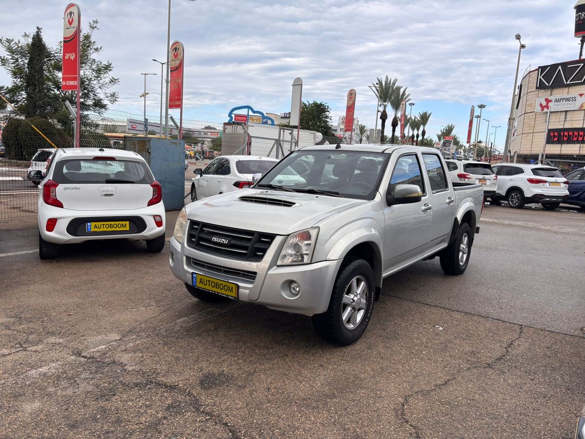 Isuzu D-Max 2nd hand, 2011