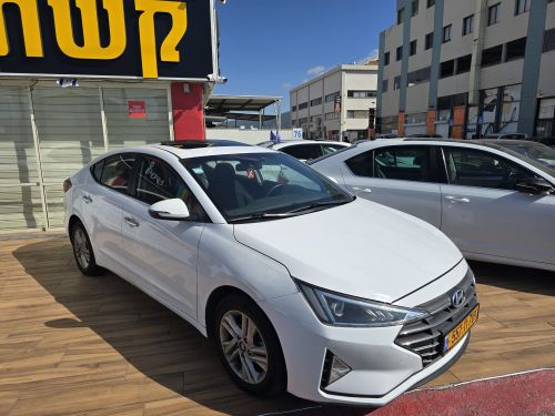 Hyundai Elantra, 2019, фото