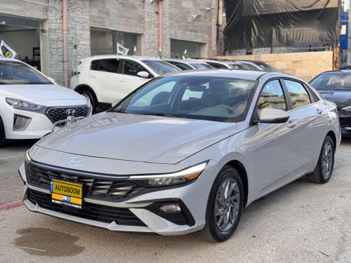Hyundai Elantra, 2025, фото