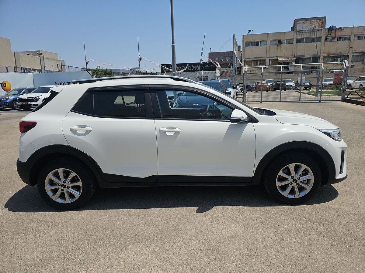 Kia Stonic 2nd hand, 2022, private hand