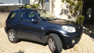 Toyota RAV4 2nd hand, 2005, private hand
