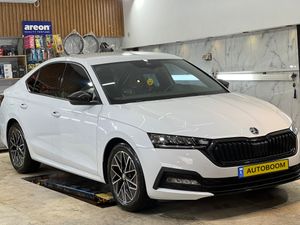 Skoda Octavia, 2023, фото