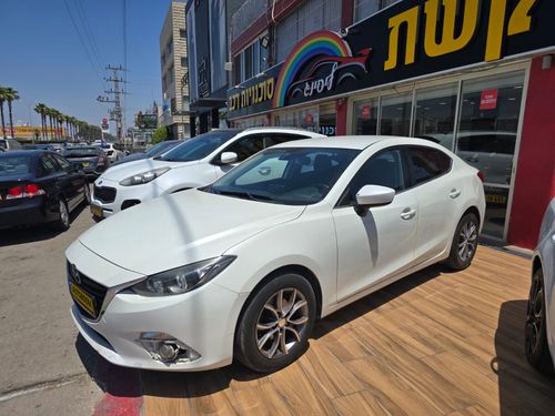 Mazda 3, 2016, фото
